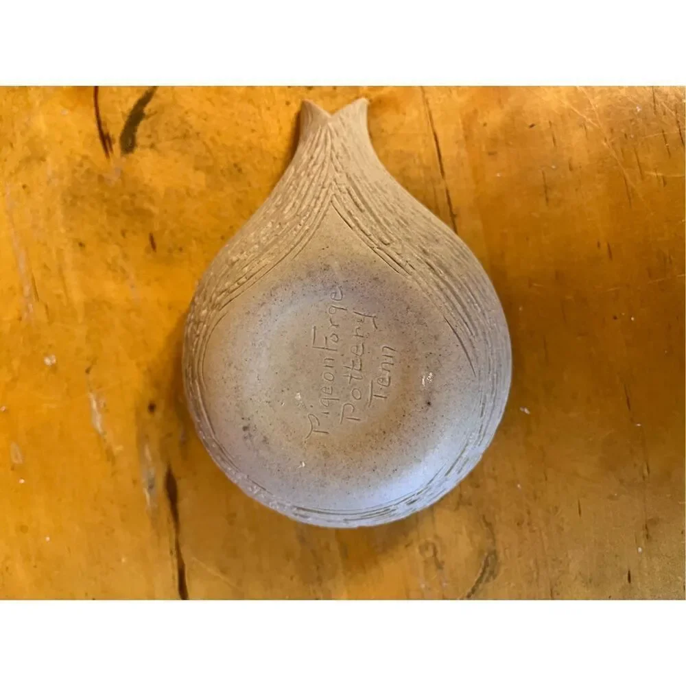 Mid Century Vintage Pigeon Forge Tennessee Fish Tail Candle Holder Pottery Yello